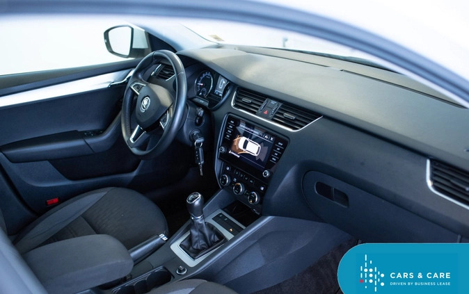 Skoda Octavia cena 46900 przebieg: 190100, rok produkcji 2020 z Żywiec małe 232